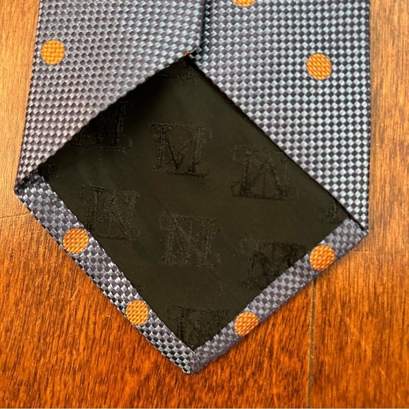 Metropolitan Museum of Art Men’s Polka Dot Tie, 100% Silk, Made in Italy - Picture 7 of 8
